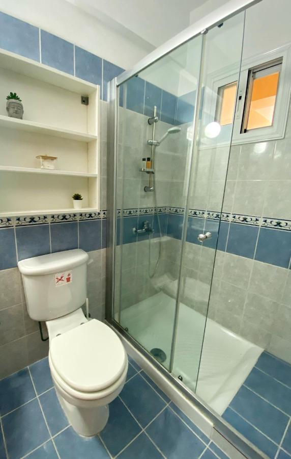 Cozy Poolside Apartment Paphos Bagian luar foto